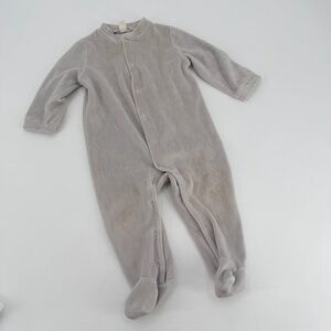 Marie Chantal Baby Velour Angel Wing Sleepsuit 12 months FLAWS